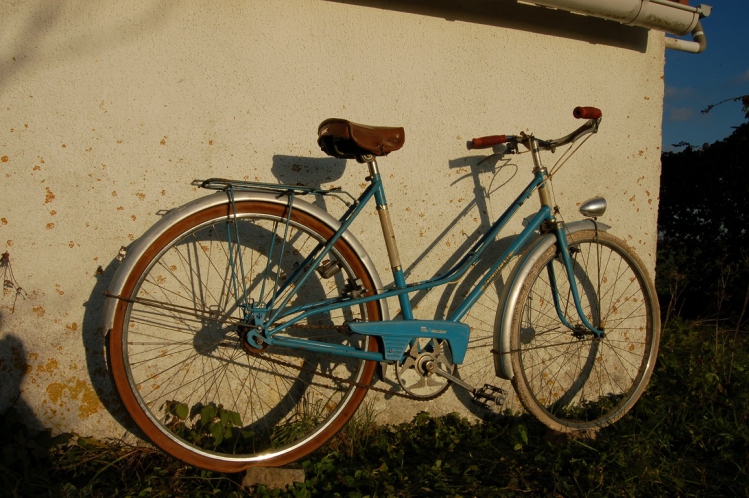 Motobécane cadre ouvert